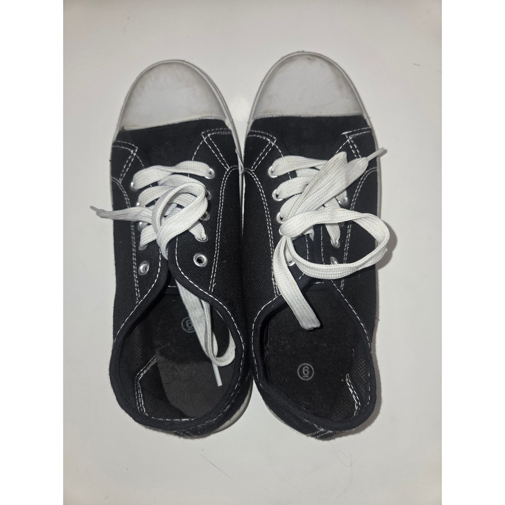 Unbranded Black Canvas Low Top Sneakers Womens Size 6 Casual Lace Up‎ Shoes